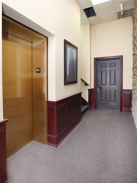 More Photos Of 188 Van Buren St, Staten Island Warehouse For Sale