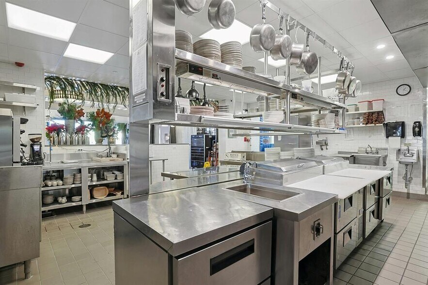 More Photos Of 505 Piermont Ave, Piermont Restaurant For Sale