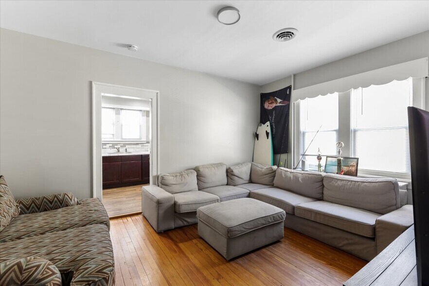 More Photos Of 205 Philadelphia Ave, Egg Harbor City Apartments For Sale