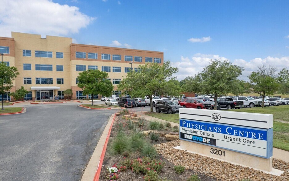 More Photos Of 3201 University Dr E, Bryan Medical For Lease