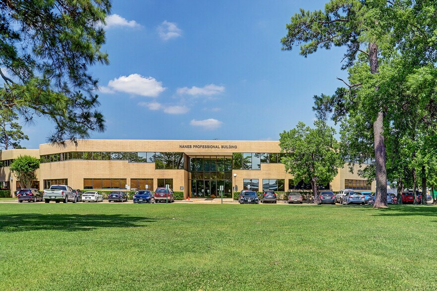 More Photos Of 17030 Nanes Dr, Houston Medical For Lease