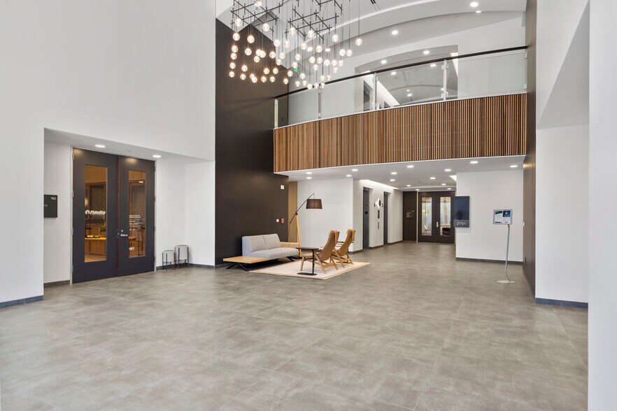 More Photos Of 27201 Puerta Real, Mission Viejo Office For Lease