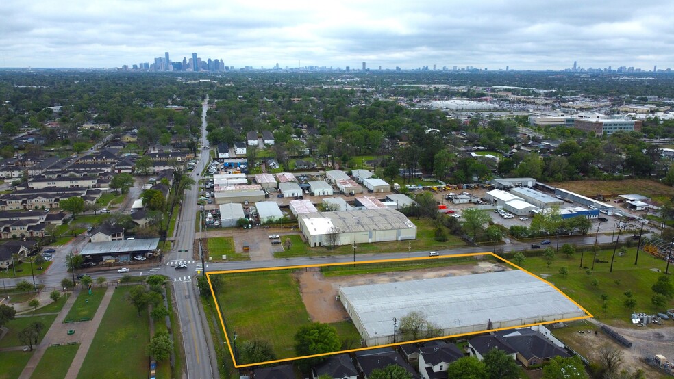 Primary Photo Of 235 Berry Rd, Houston Warehouse For Lease