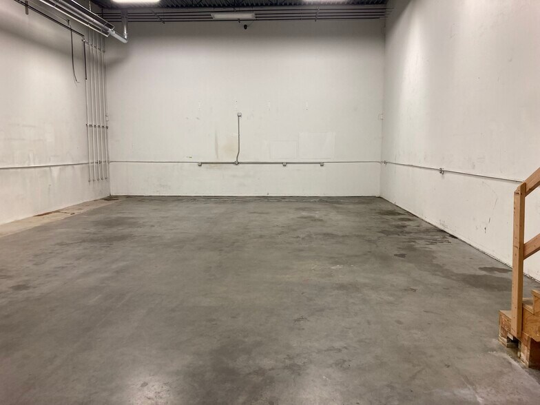 More Photos Of 230 Cutler Dr, North Salt Lake Warehouse For Sale