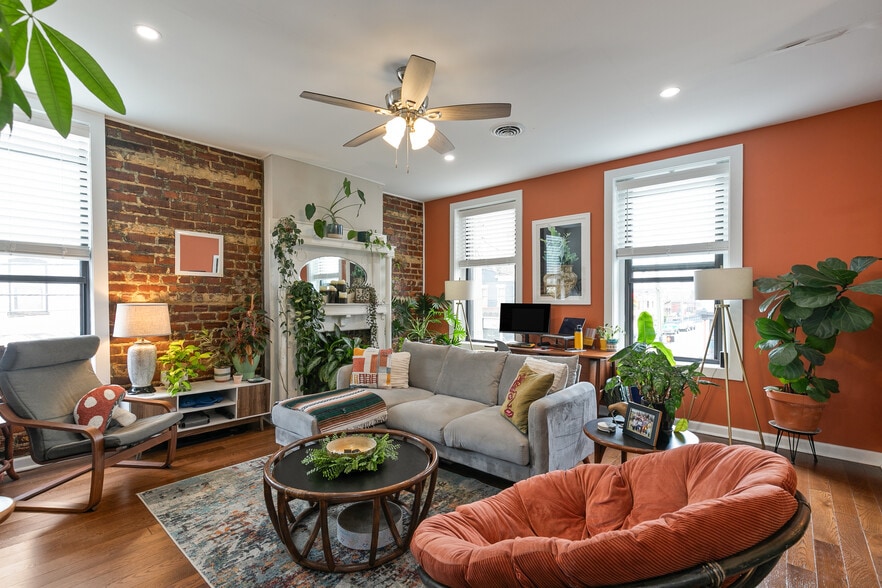 More Photos Of 2600 W Main St, Richmond Storefront Retail Residential For Sale