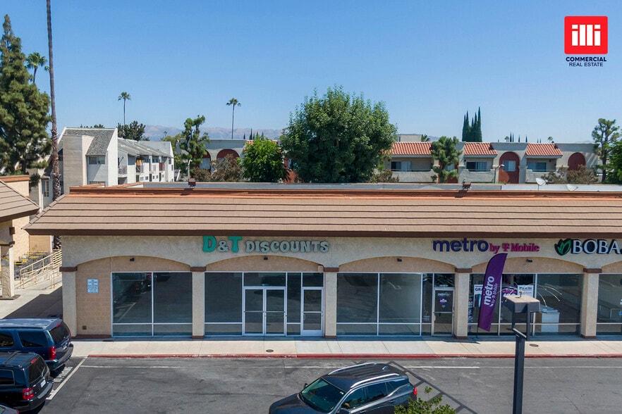 More Photos Of 20111-20149 Saticoy St, Winnetka Storefront For Lease