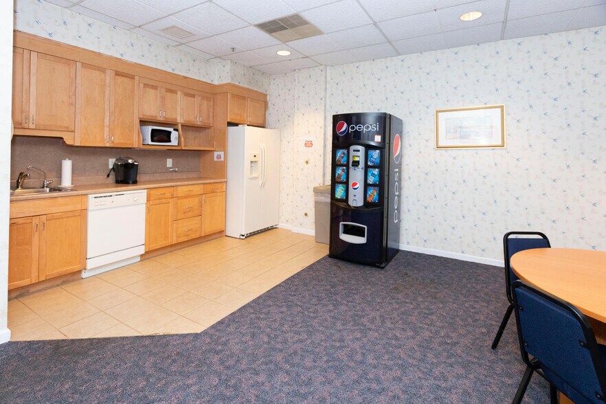 More Photos Of 550 Kinderkamack Rd, Oradell Medical For Lease