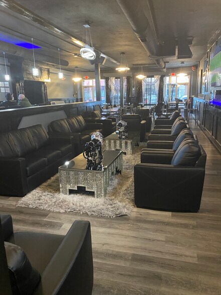 More Photos Of 331-333 Cleveland Ave NW, Canton Restaurant For Sale