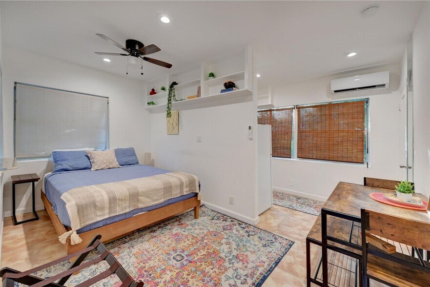 More Photos Of 1944 NE 5th St, Deerfield Beach Apartments For Sale