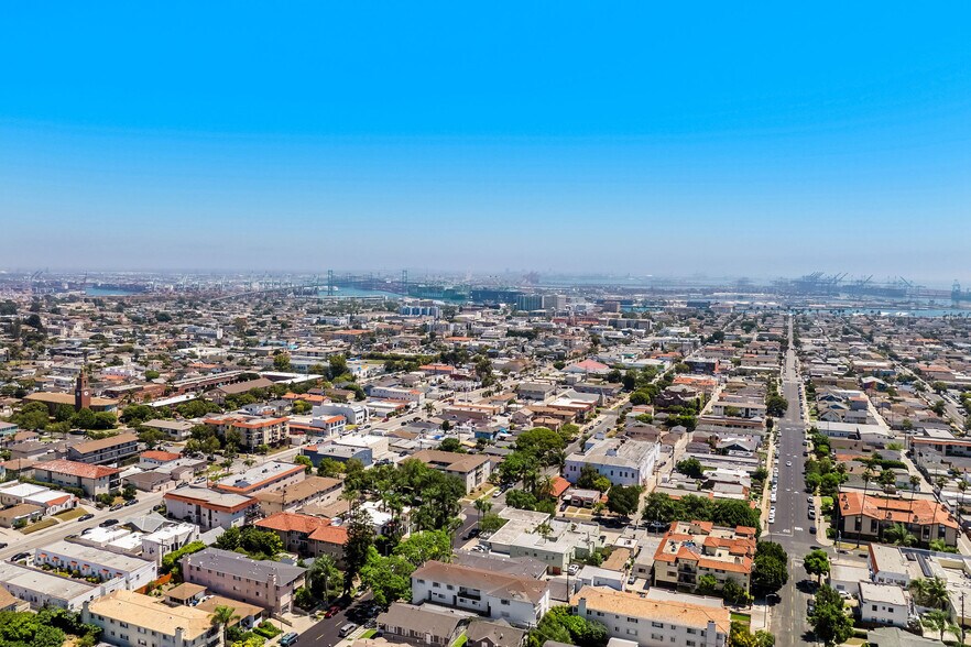 More Photos Of 935 W 10th St, San Pedro Apartments For Sale