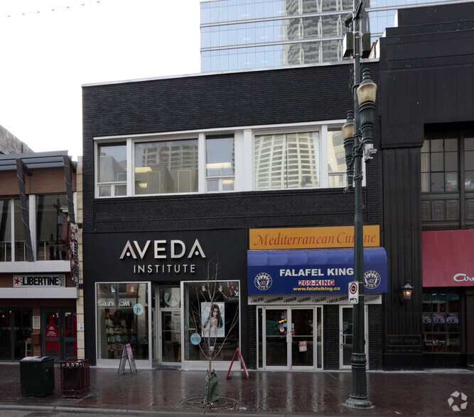More Photos Of 225 8th Ave SW, Calgary Storefront Retail Office For Lease