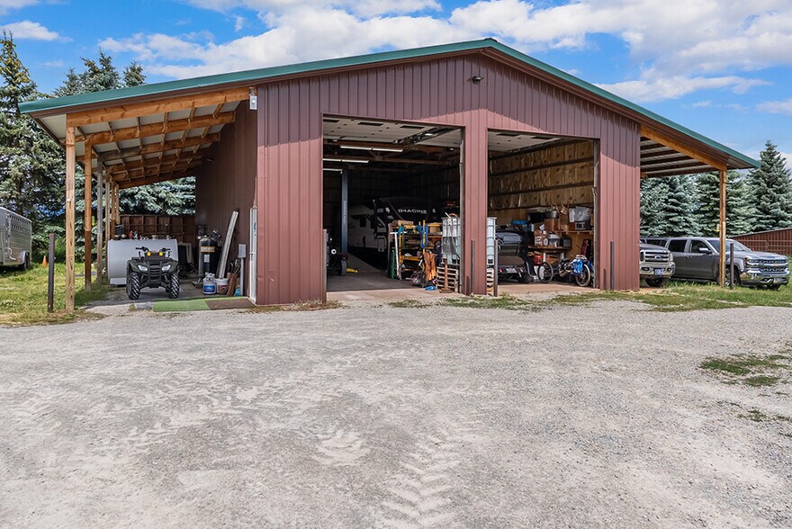 More Photos Of 555 Twin Bridges Rd, Whitefish Specialty For Sale