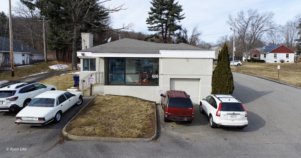 More Photos Of 606 Southbridge St, Auburn Auto Repair For Sale