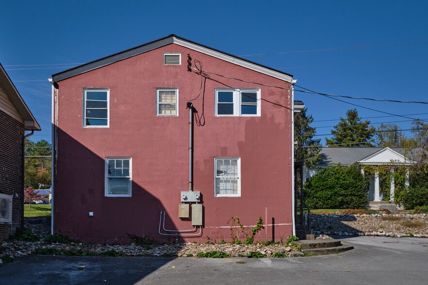 More Photos Of , Tazewell Multifamily For Sale