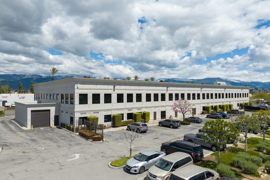 More Photos Of 655 W Rialto Ave, San Bernardino Office For Sale
