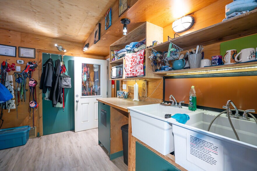 More Photos Of 53309A Range Road 65, Parkland County Specialty For Sale