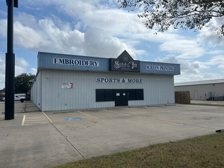 More Photos Of 6006 Ayers St, Corpus Christi Freestanding For Lease