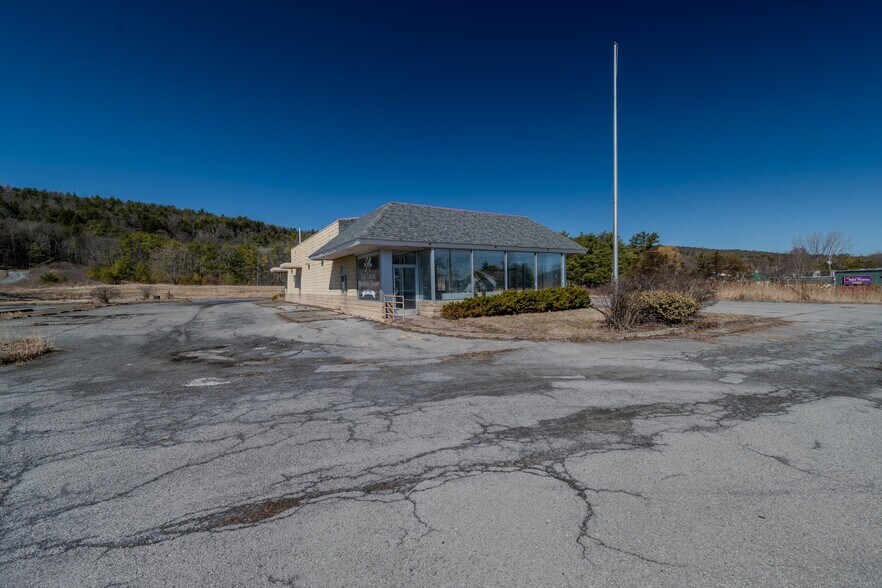 More Photos Of 270 Broadway, Whitehall Freestanding For Sale