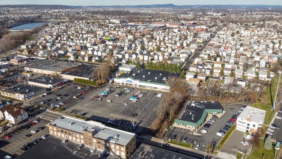 More Photos Of 59 Outwater Ln, Garfield Unknown For Lease