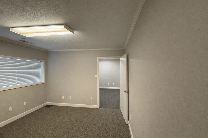 More Photos Of 93 Miller Dr, Jackson Warehouse For Sale