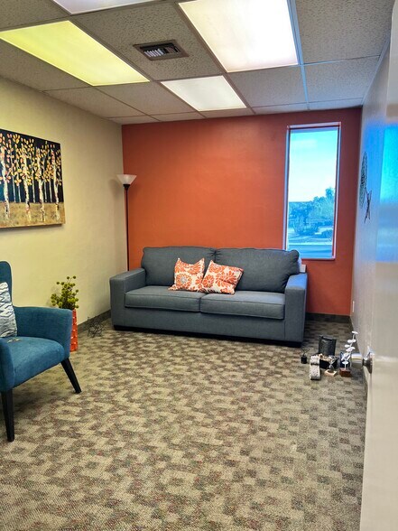 More Photos Of 8102 E McDowell Rd, Scottsdale Medical For Lease