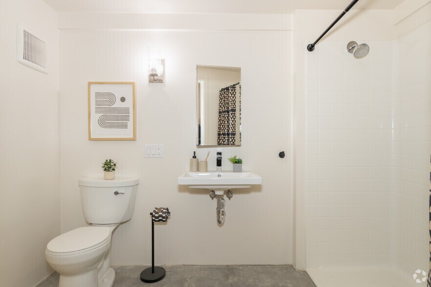 More Photos Of 820 S St, Sacramento Apartments For Sale