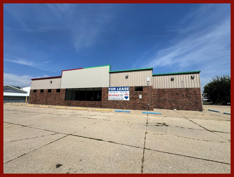 Primary Photo Of 109 E Clark St, La Plata Freestanding For Lease