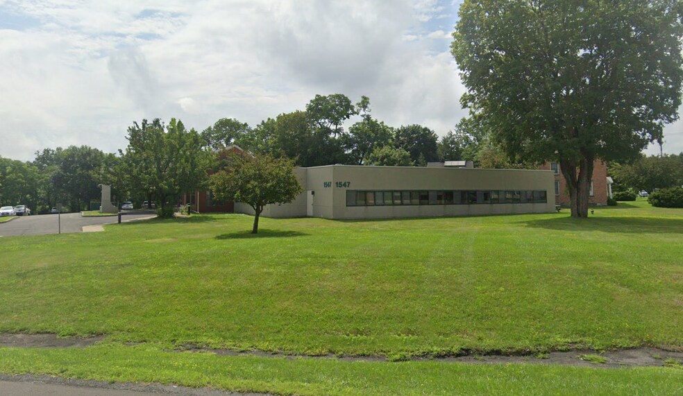 More Photos Of 1547 Columbia Tpke, Castleton Medical For Sale