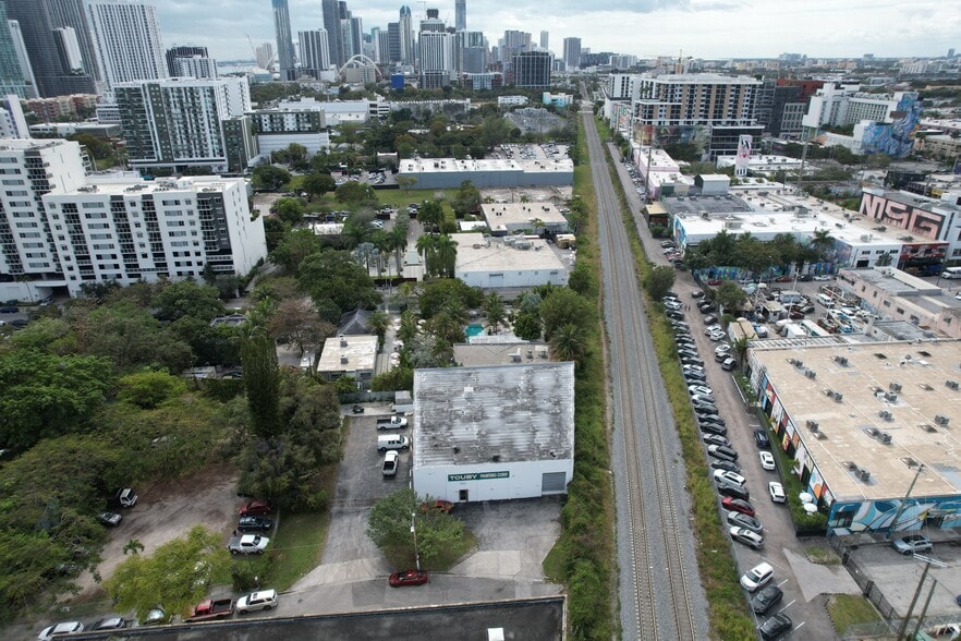 More Photos Of 100 NE 26th St, Miami Warehouse For Sale