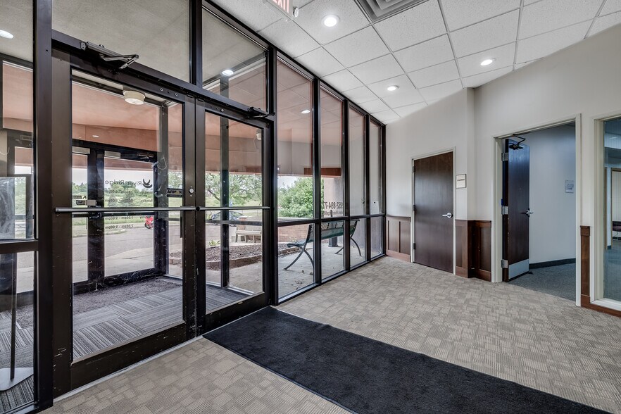 More Photos Of 4555 Erin Dr, Eagan Office For Lease