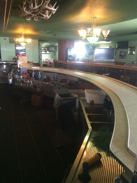 More Photos Of 130 Washington Ave, Iron River Freestanding For Sale
