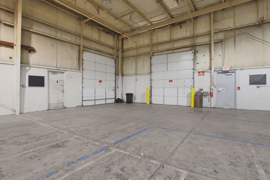 More Photos Of 535 Enterprise Dr, Lewis Center Warehouse For Sale