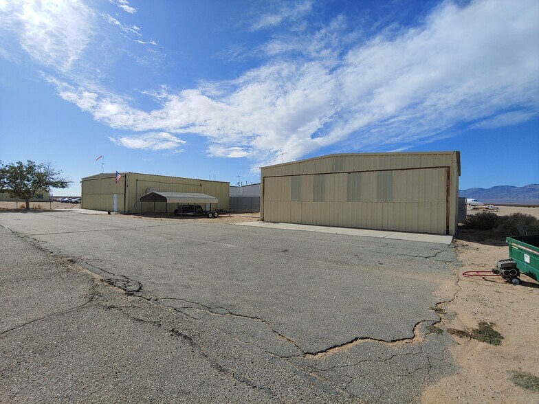 More Photos Of 6001 Curtis Pl, California City Warehouse For Sale