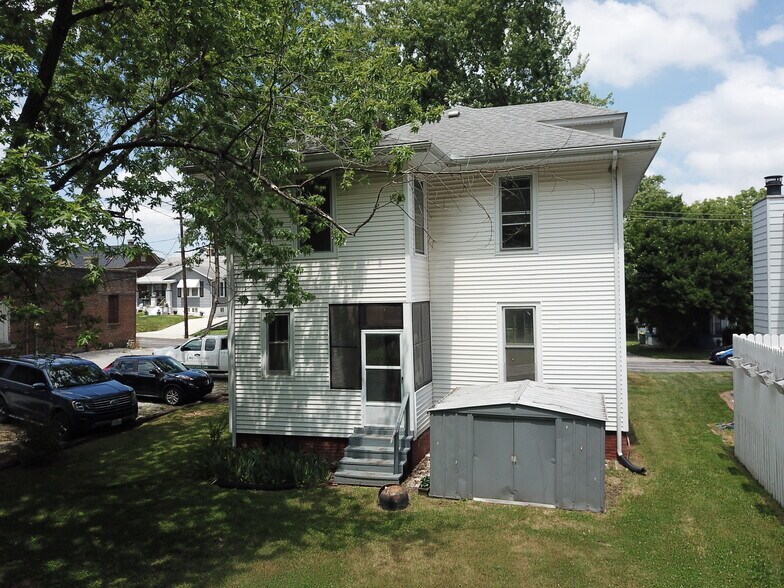 More Photos Of 108- 112 E College St, Edwardsville Land For Sale