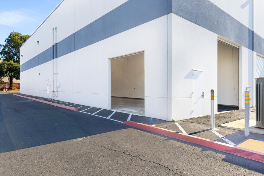 More Photos Of 164 Camino Oruga, Napa Warehouse For Lease