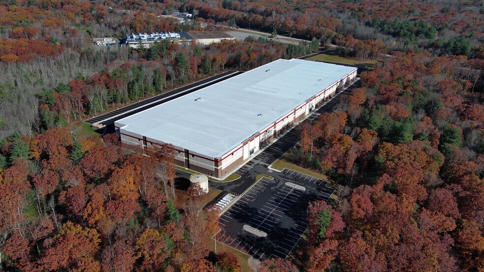 More Photos Of 90 Huntoon Memorial Hwy, Leicester Warehouse For Lease