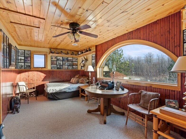 More Photos Of 21998 Lasalle Ave NW, Puposky Specialty For Sale