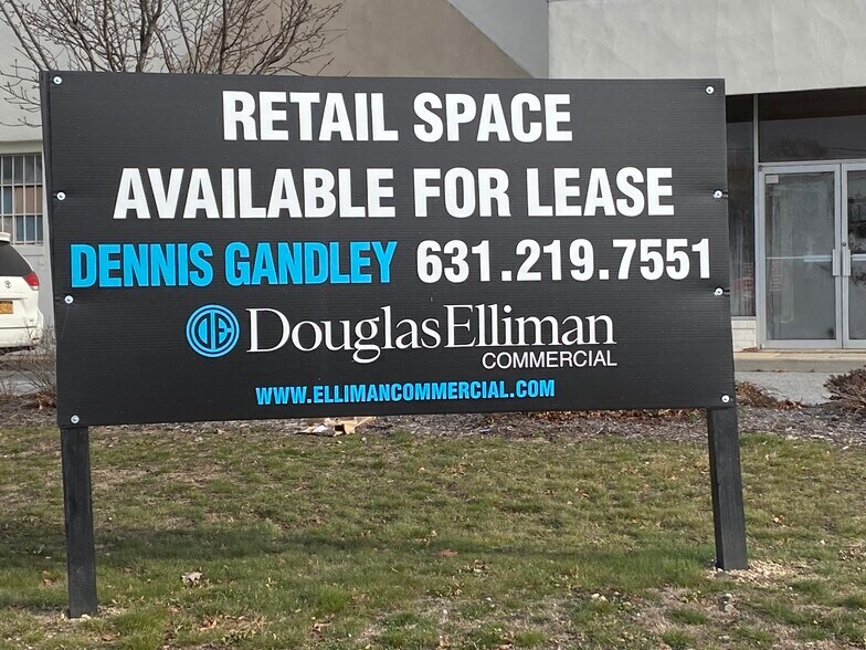 More Photos Of 1371 Deer Park Ave, North Babylon Storefront Retail Office For Lease