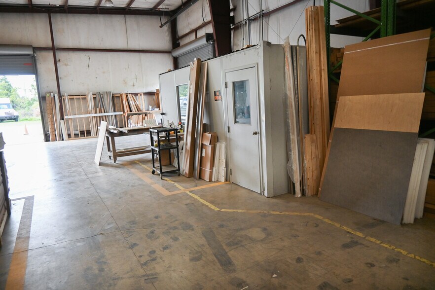 More Photos Of 7220 Governors West NW, Huntsville Industrial For Sale