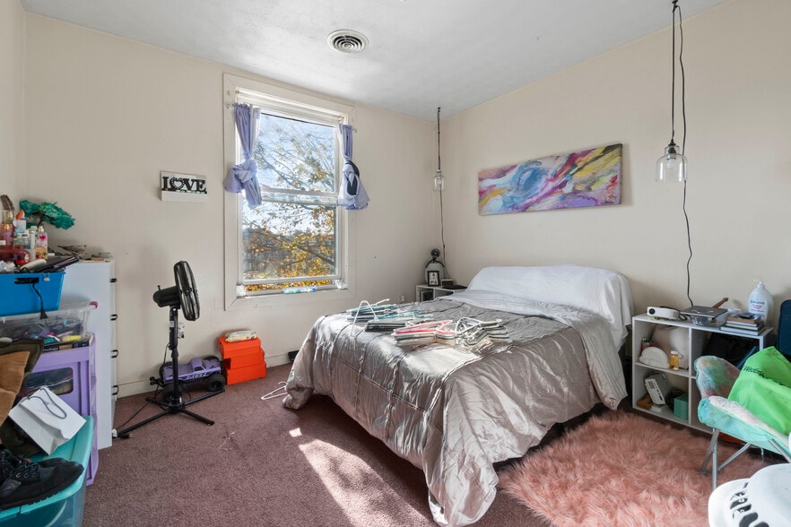 More Photos Of 705 E Warrington Ave, Pittsburgh Office Residential For Sale