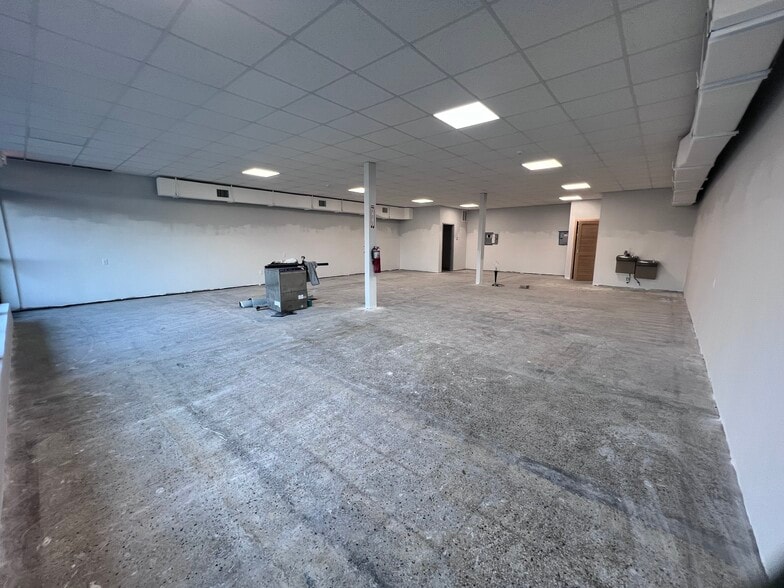 More Photos Of 1201-1239 S 4th St, Saint Petersburg Unknown For Lease