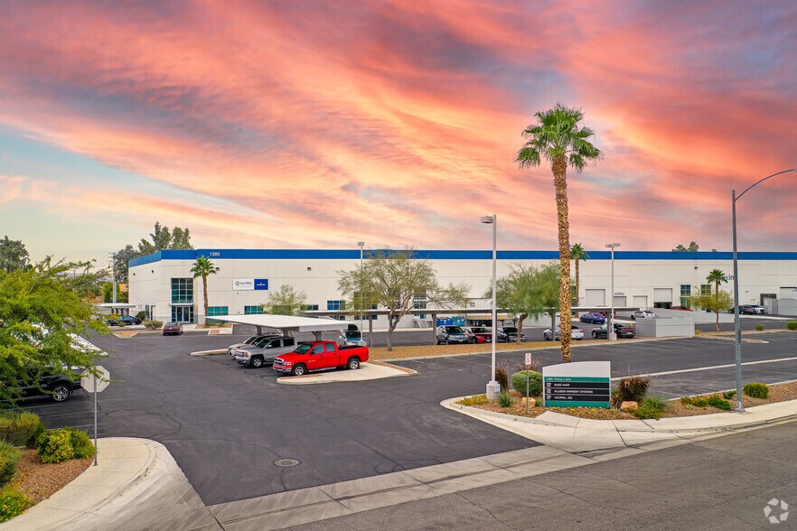 More Photos Of 1385 Pama Ln, Las Vegas Warehouse For Lease