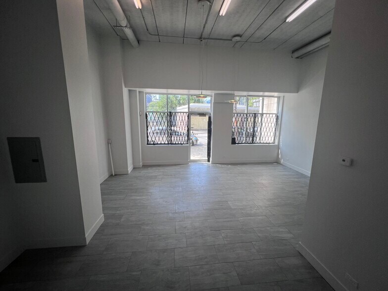 More Photos Of 291 N Union Ave, Chicago Apartments For Lease