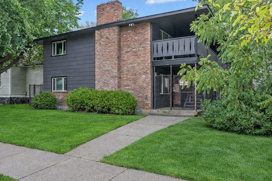 More Photos Of 943 E Augusta Ave, Spokane Apartments For Sale