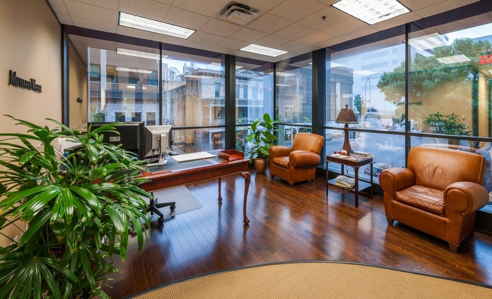 More Photos Of 823 Congress Ave, Austin Office For Lease