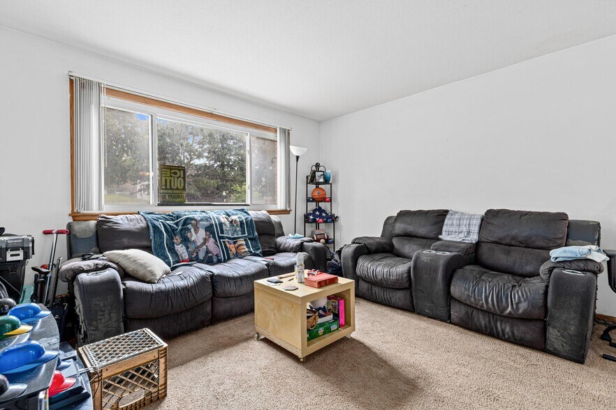 More Photos Of 4220 4th St NE, Columbia Heights Apartments For Sale