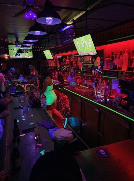 More Photos Of 420 Yampa Ave, Craig Restaurant For Sale