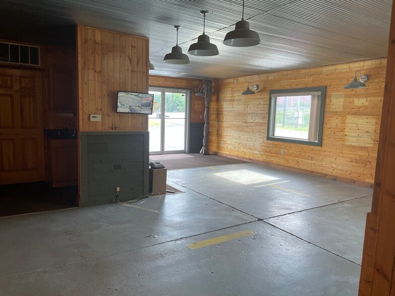 More Photos Of 501 E Robb Ave, Lima Industrial For Sale