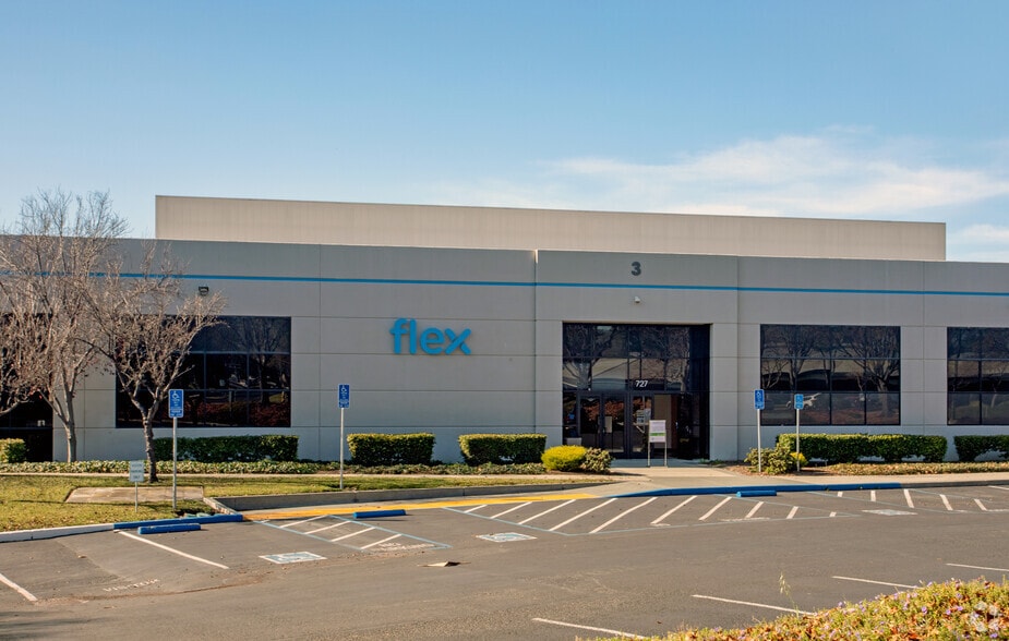 More Photos Of 677-727 Gibraltar Ct, Milpitas Research And Development For Lease