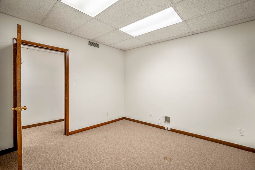 More Photos Of 11 Calle Medico, Santa Fe Medical For Lease